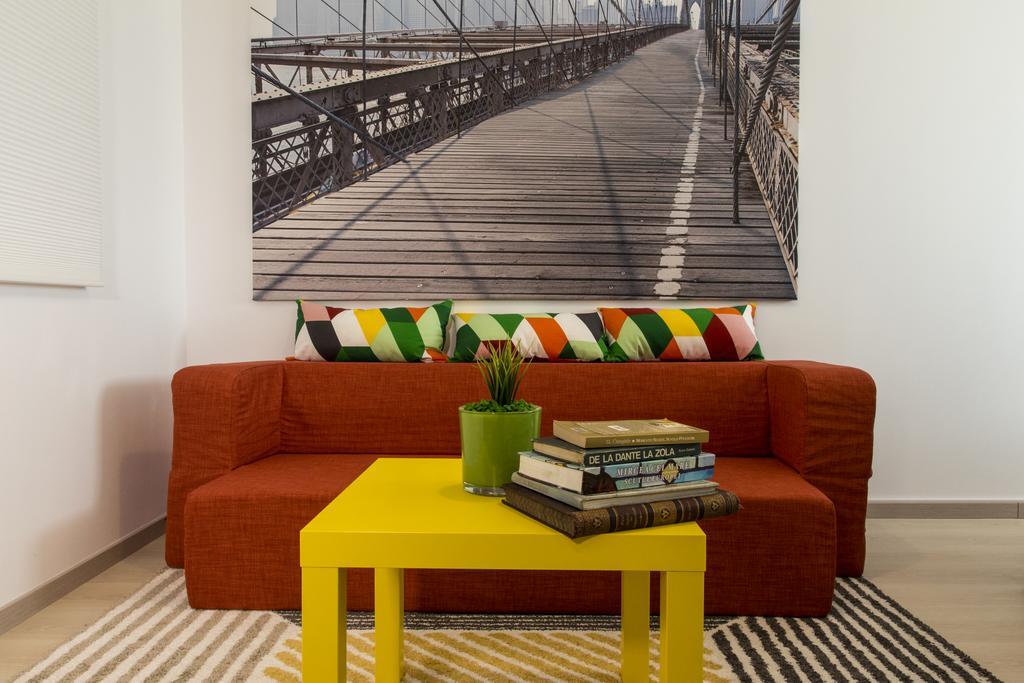 Studio R By Mrg Apartments Bucarest Esterno foto